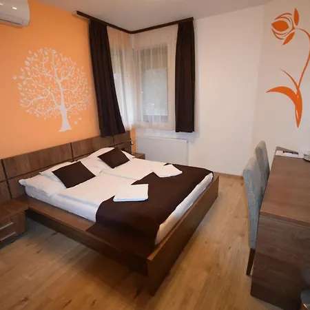 Bakonyi Mesekastely ホテル 3*