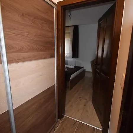 Bakonyi Mesekastely 3*