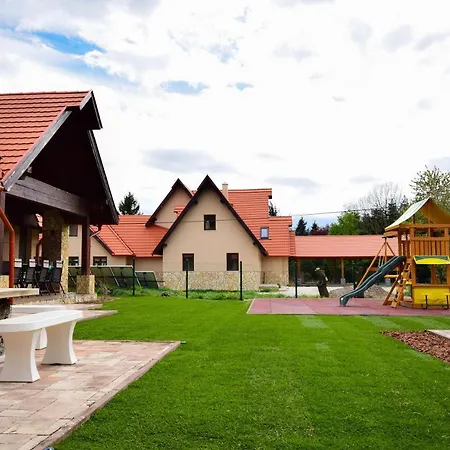 Vendégház Bakonyi Mesekastély 3*