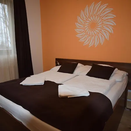 Bakonyi Mesekastely ホテル