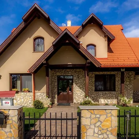 Bakonyi Mesekastely ホテル 3*