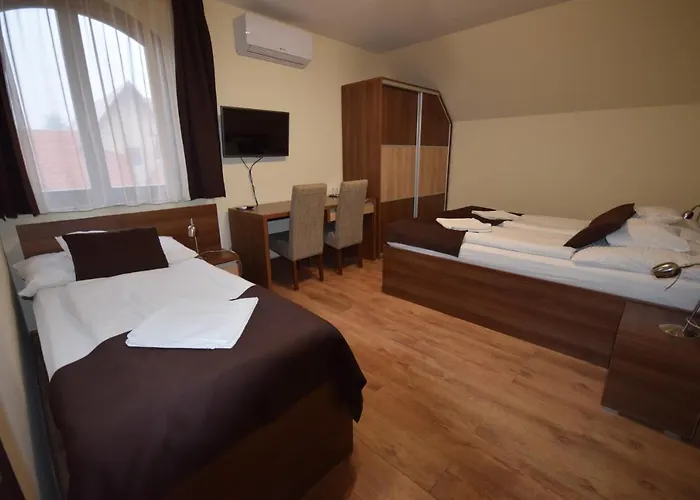 Hotell Bakonyi Mesekastely