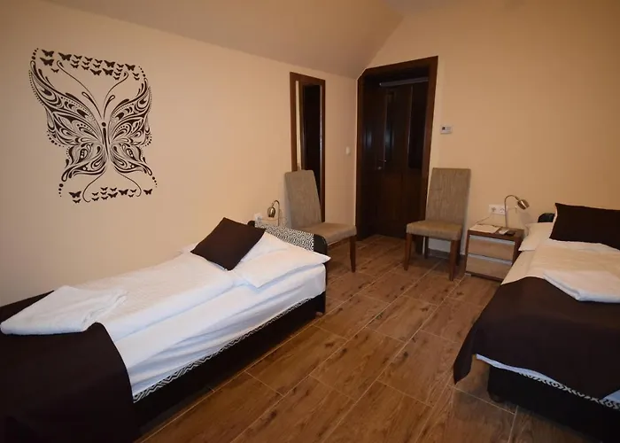 Bakonyi Mesekastely 3*