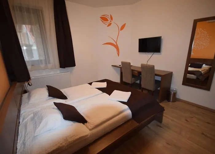 Bakonyi Mesekastely 3*